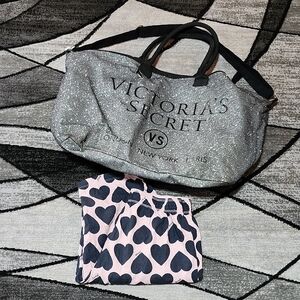 VS 2015 FASHION SHOW GLITTER TOTE & VS PINK 2019 HEART FOLD-OVER SLEEP PANT